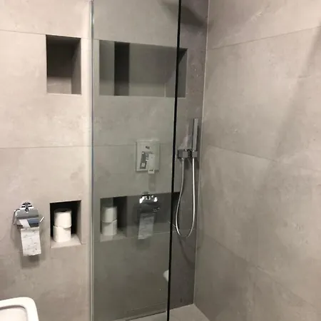 De Lux 45 Grabiszynska Wrocław